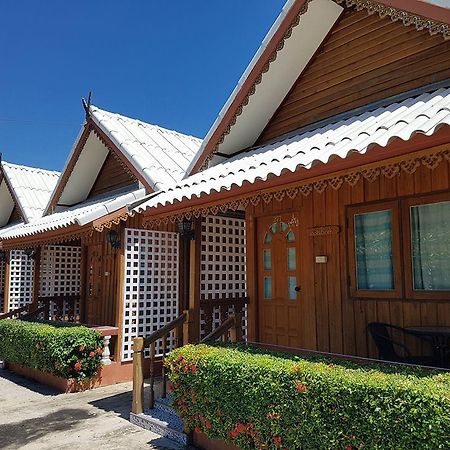 Paradise Resort Buriram Exterior photo